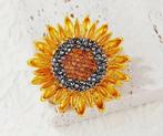Goudkleurige Kristallen Zonnebloem Broche., Ophalen of Verzenden, Nieuw, Sieraad of Horloge