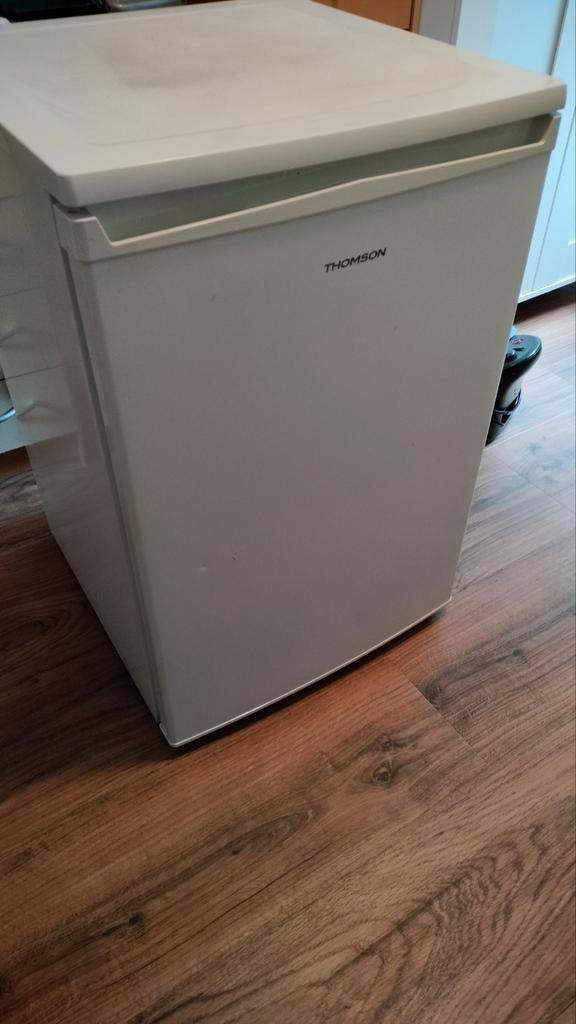 Thomson Tafelkoelkast, Witgoed en Apparatuur, Koelkasten en IJskasten, Gebruikt, Met vriesvak, Minder dan 75 liter, Minder dan 85 cm