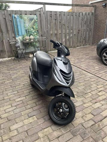 Piaggio zip 2000 sprint beschikbaar voor biedingen
