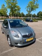 Toyota Yaris 1.0 12V Vvt-i 3DR 2007 DEALER ONDERHOUDEN, Voorwielaandrijving, 527 kg, 750 kg, Origineel Nederlands