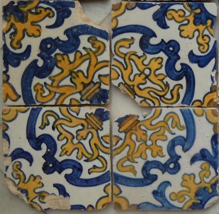 Portugese tegel, 17e eeuw, Antiek en Kunst, Antiek | Keramiek en Aardewerk, Verzenden