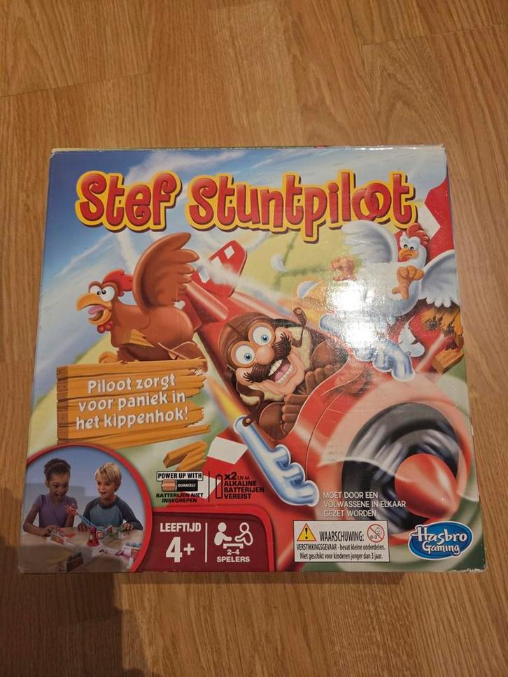 Stef Stuntpiloot compleet met 2 extra originele muntjes, Hobby en Vrije tijd, Gezelschapsspellen | Bordspellen, Zo goed als nieuw