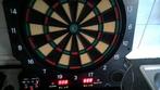 TE koop aangeboden mooi dartbord met pijlen doe gepast bod., Sport en Fitness, Darts, Ophalen of Verzenden, Gebruikt, Dartbord met pijlen