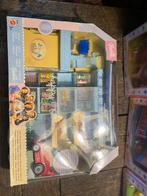 Barbie happy family doos beschadigd nieuw, Verzamelen, Poppen, Ophalen of Verzenden, Nieuw, Pop