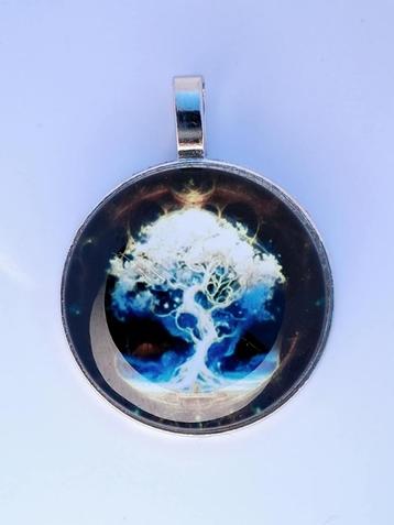 hanger life tree white blue beschikbaar voor biedingen