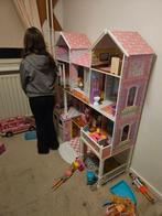 Barbie/poppen huis met lift, Kinderen en Baby's, Speelgoed | Poppenhuizen, Ophalen, Zo goed als nieuw, Poppenhuis