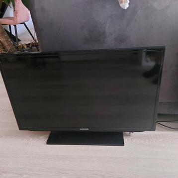 Gratis defecte Samsung tv beschikbaar voor biedingen