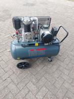 Compressor merk nuair, Doe-het-zelf en Verbouw, 100 liter of meer, Ophalen, Zo goed als nieuw, 6 tot 10 bar