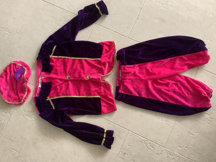 Zwarte piet pieten pakje kostuum kind maat 6-8 jaar maat 122, Diversen, Sinterklaas, Zo goed als nieuw, Ophalen of Verzenden