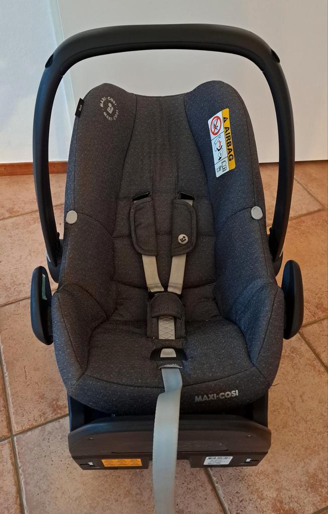Maxi cosi Rock inclusief Familyfix2 i-size base, Kinderen en Baby's, Autostoeltjes, Zo goed als nieuw, Maxi-Cosi, 0 t/m 13 kg