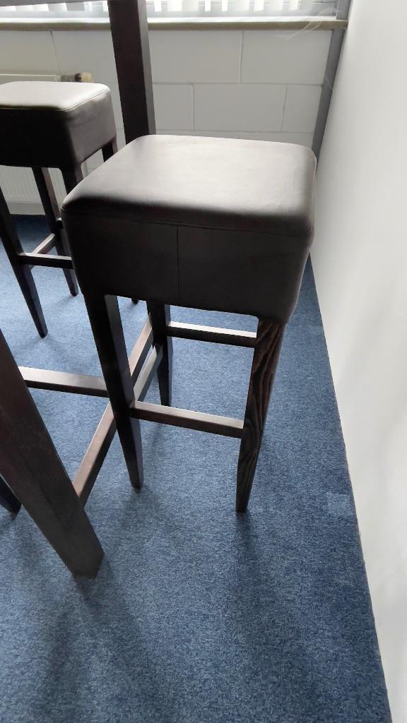 Bartafel met 4 stuks barkrukken, Huis en Inrichting, Tafels | Eettafels, Ophalen, Gebruikt, 100 tot 150 cm, Vierkant