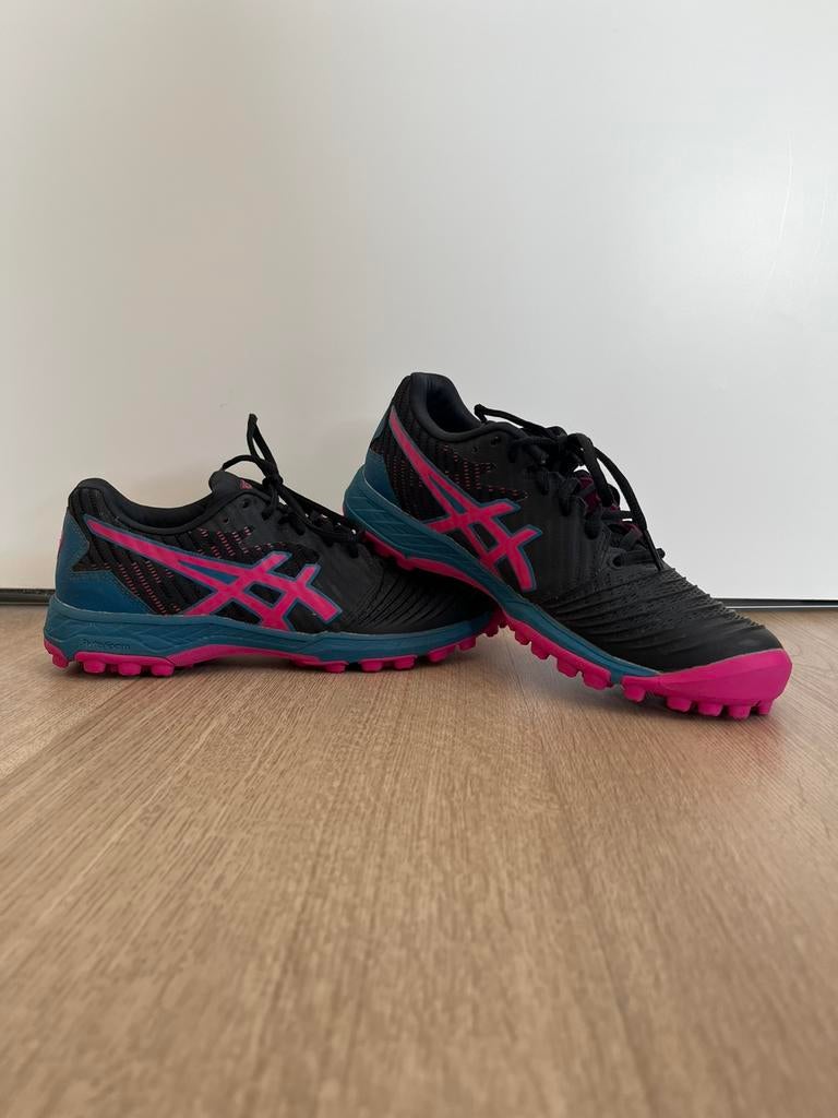 Nieuwe Asics hockeyschoenen dames maat 38, Sport en Fitness, Hockey, Ophalen, Zo goed als nieuw, Schoenen