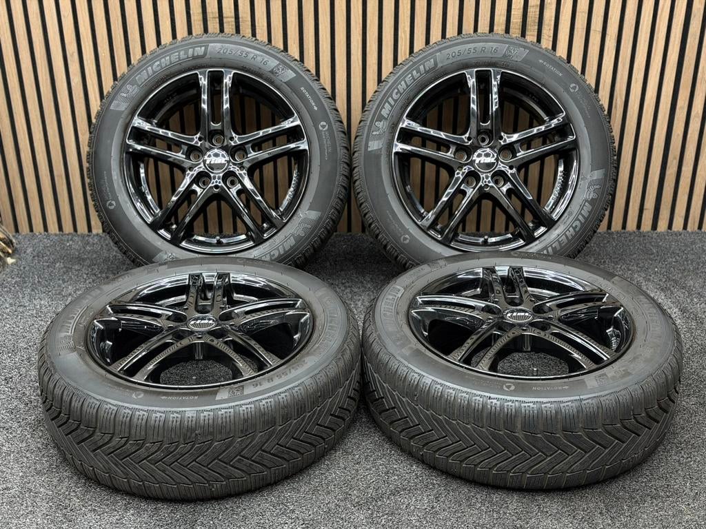 WINTER! 16 inch Rial Bavaro - Golf Leon 5x112 ET50 Michelin, Auto-onderdelen, Banden en Velgen, Ophalen, 16 inch, ., Banden en Velgen