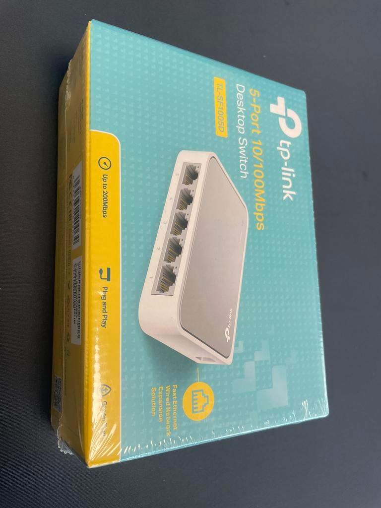 TP-LINK 5 port Desktop Switch, Ophalen, Zo goed als nieuw