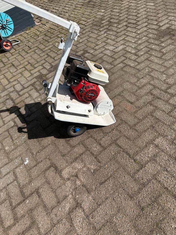 Trilplaat Honda Revo 2500, Doe-het-zelf en Verbouw, Gereedschap | Overige machines, Gebruikt, Ophalen of Verzenden