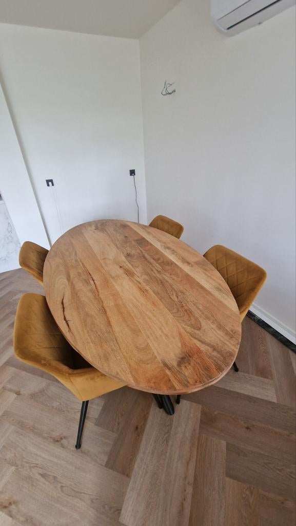 Mangohouten eettafel met stoelen, Huis en Inrichting, Tafels | Eettafels, Zo goed als nieuw, 100 tot 150 cm, 150 tot 200 cm, Vier personen