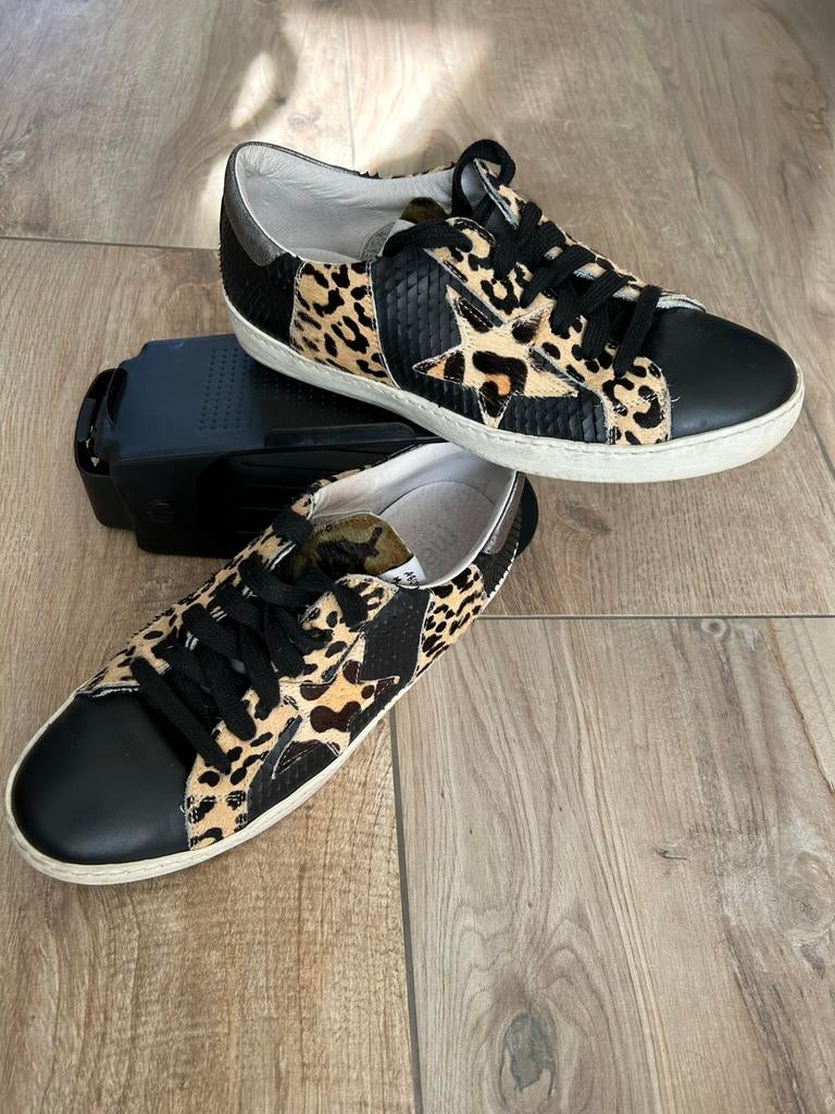 Meline sneakers met luipaard print, maat 40, Kleding | Dames, Schoenen, Meline, Zwart, Ophalen of Verzenden, Sneakers of Gympen