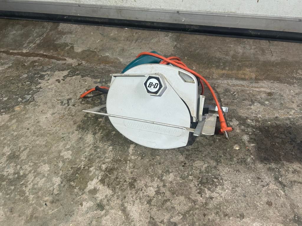 Black & Decker Handcirkelzaag 184 mm zaagblad, Doe-het-zelf en Verbouw, Gereedschap | Zaagmachines, Ophalen, Gebruikt, Cirkelzaag