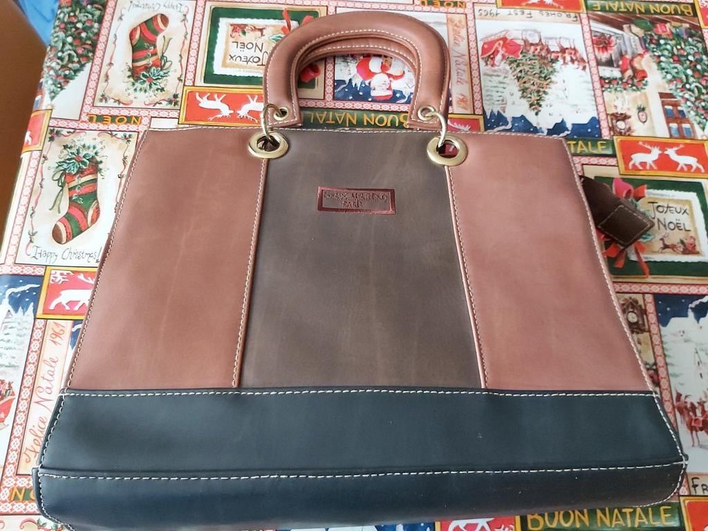 San Marino. Handtas. Nieuw., Sieraden, Tassen en Uiterlijk, Tassen | Damestassen, Ophalen of Verzenden, Nieuw, Beige, Handtas