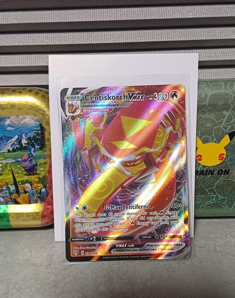 Centiskorch Vmax 034/189 Pokémon kaart, Ophalen of Verzenden, Zo goed als nieuw, Losse kaart