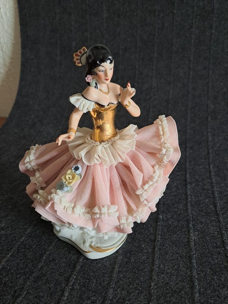 Prachtige Dresden porseleinen ballerina beeldje, Ophalen of Verzenden, Zo goed als nieuw, Dier