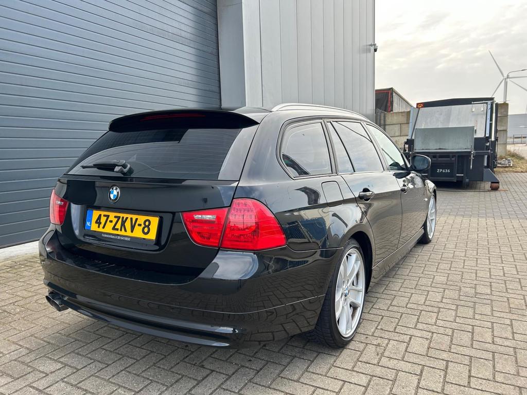 BMW 3-serie Touring 320d Business Line AIRCO, Auto's, Achterwielaandrijving, 4 cilinders, Zwart, 177 pk