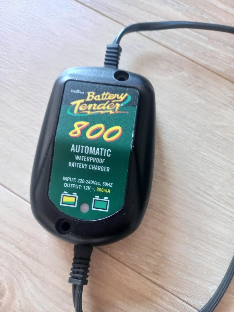 Battery Tender 800 - Acculader motor, Ophalen of Verzenden
