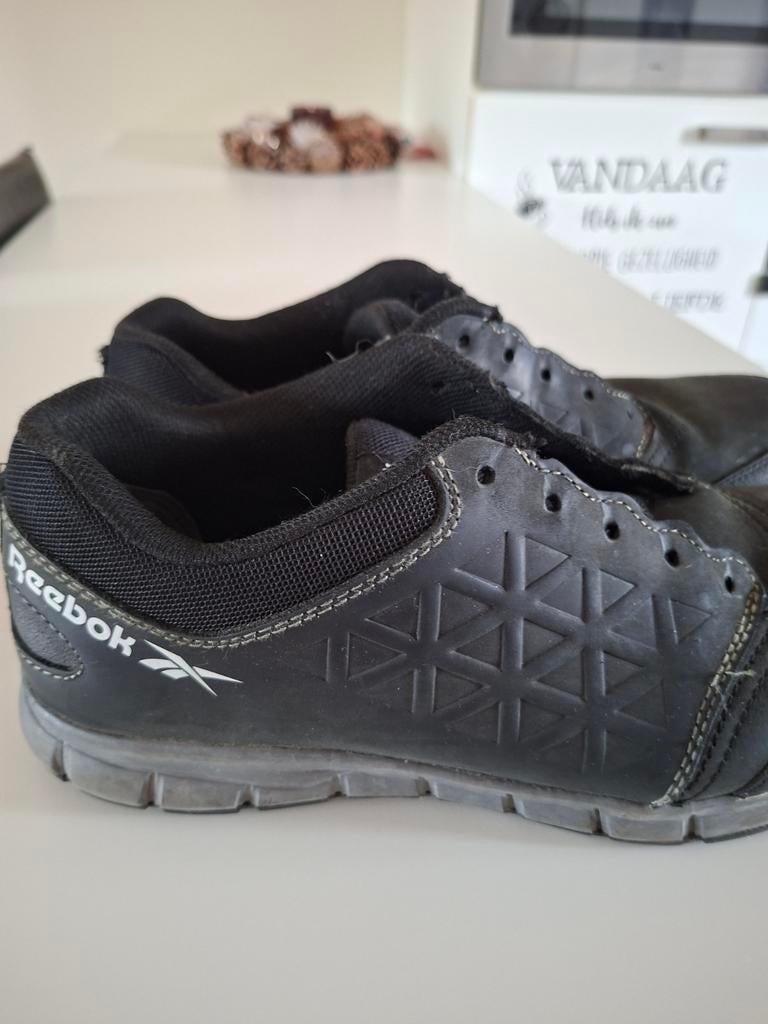 Veiligheidsschoenen merk Reebok gedragen maat 44, Kleding | Heren, Schoenen, Verzenden, Zwart, Reebok, Werkschoenen