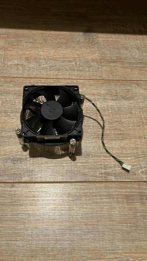 Levono LGA 1151 stock cooler, Computers en Software, Computerkoelers, Ophalen, Zo goed als nieuw, Luchtkoeling