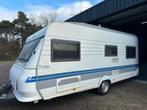 Zeer nette Hobby Caravan met Airco en dichte voortent, Caravans en Kamperen, Rondzit, Hobby, 5 tot 6 meter, Tot en met 4