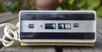 Vintage Rollover Wekker en Klok, Ophalen, Gebruikt, Digitaal, Wekker of Tafelklok