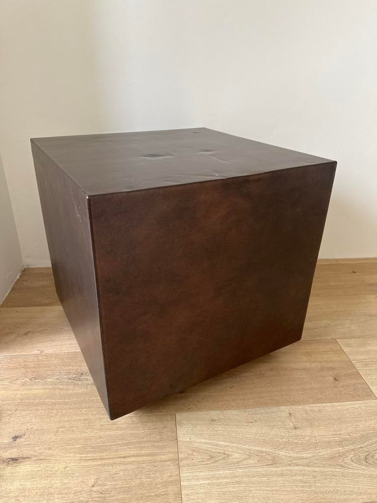 Poef / Donkerbruine mini hocker 45/45/45, Huis en Inrichting, Tafels | Bijzettafels, Minder dan 55 cm, Gebruikt, Vierkant, Ophalen of Verzenden