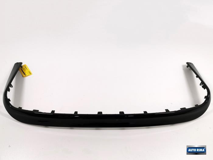 Diffuser achterbumper van een Volvo V60 (452), Auto-onderdelen, Carrosserie en Plaatwerk, Gebruikt, -, -, Ophalen of Verzenden