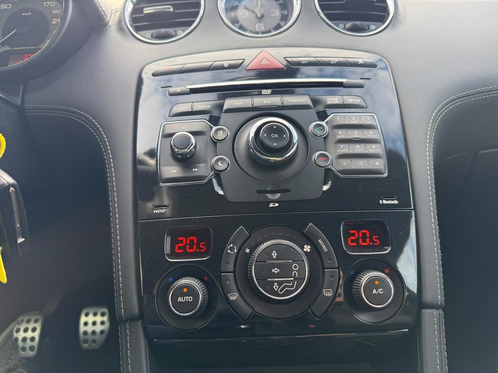 Peugeot RCZ