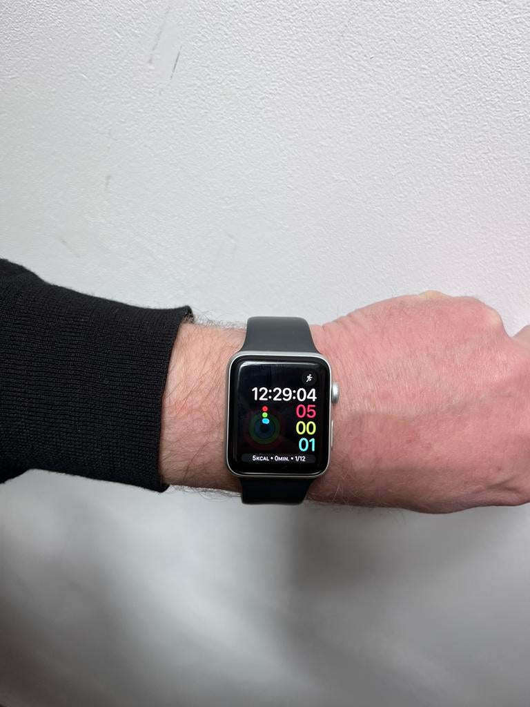 Mooie apple watch 3, Sieraden, Tassen en Uiterlijk, Smartwatches, Ophalen of Verzenden, Zo goed als nieuw, Zwart, IOS
