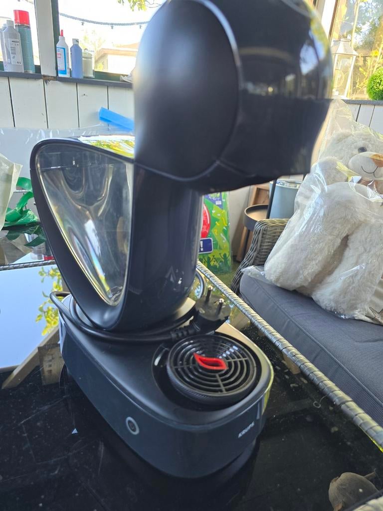 Goed werkende Dolce Gusto koffiemachine, Ophalen of Verzenden, Gebruikt, Koffiemachine, Koffiepads en cups