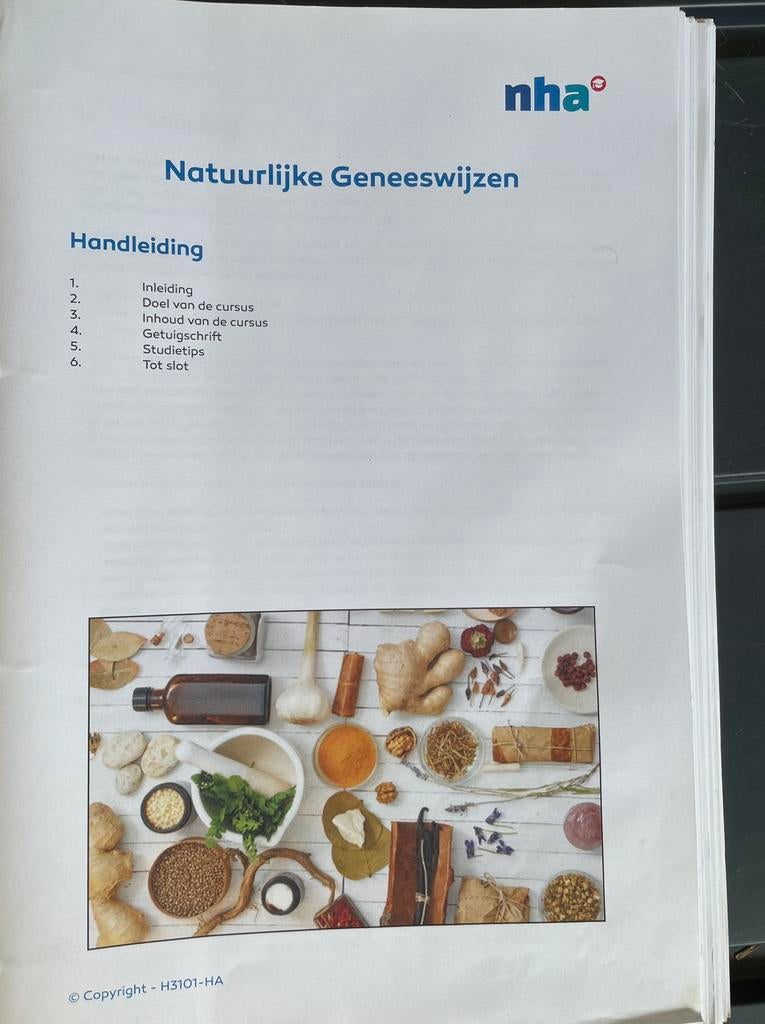 NHA cursus natuurlijke geneeswijzen, Boeken, Studieboeken en Cursussen, Ophalen of Verzenden, Alpha, Zo goed als nieuw