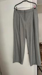 Pantalon van Marc Cain maat 40, Maat 38/40 (M), Ophalen of Verzenden, Zo goed als nieuw, Grijs