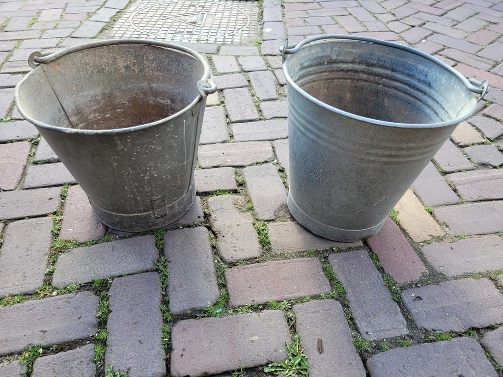Antieke emmers zink, Ophalen of Verzenden, Gebruikt, Kunststof