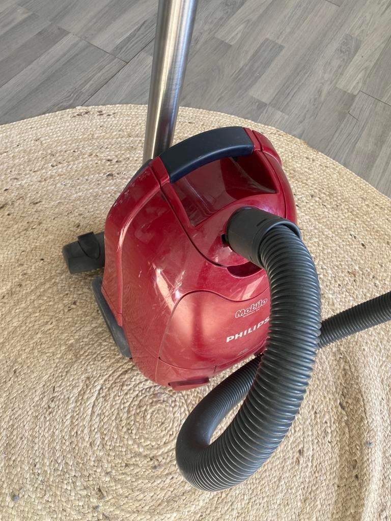 Philips stofzuiger. (1500W zuigkracht is kachtig), Stofzak, Gebruikt, Stofzuiger, Ophalen of Verzenden