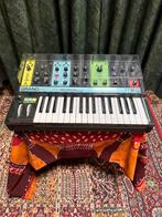 Moog Grandmother plus toebehoren, Muziek en Instrumenten, Ophalen of Verzenden, Zo goed als nieuw, Overige aantallen, Overige merken
