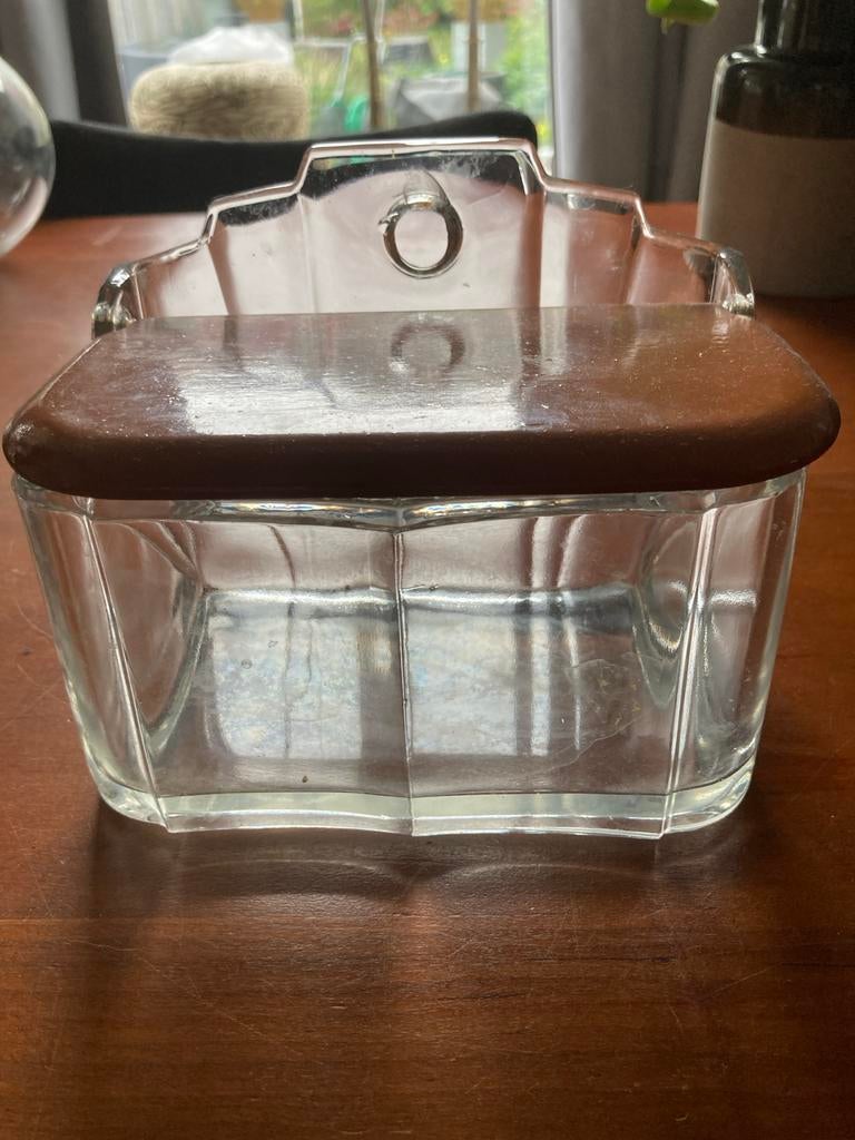 Vintage Glazen Zoutpot met Houten Deksel - Wandmodel, Ophalen