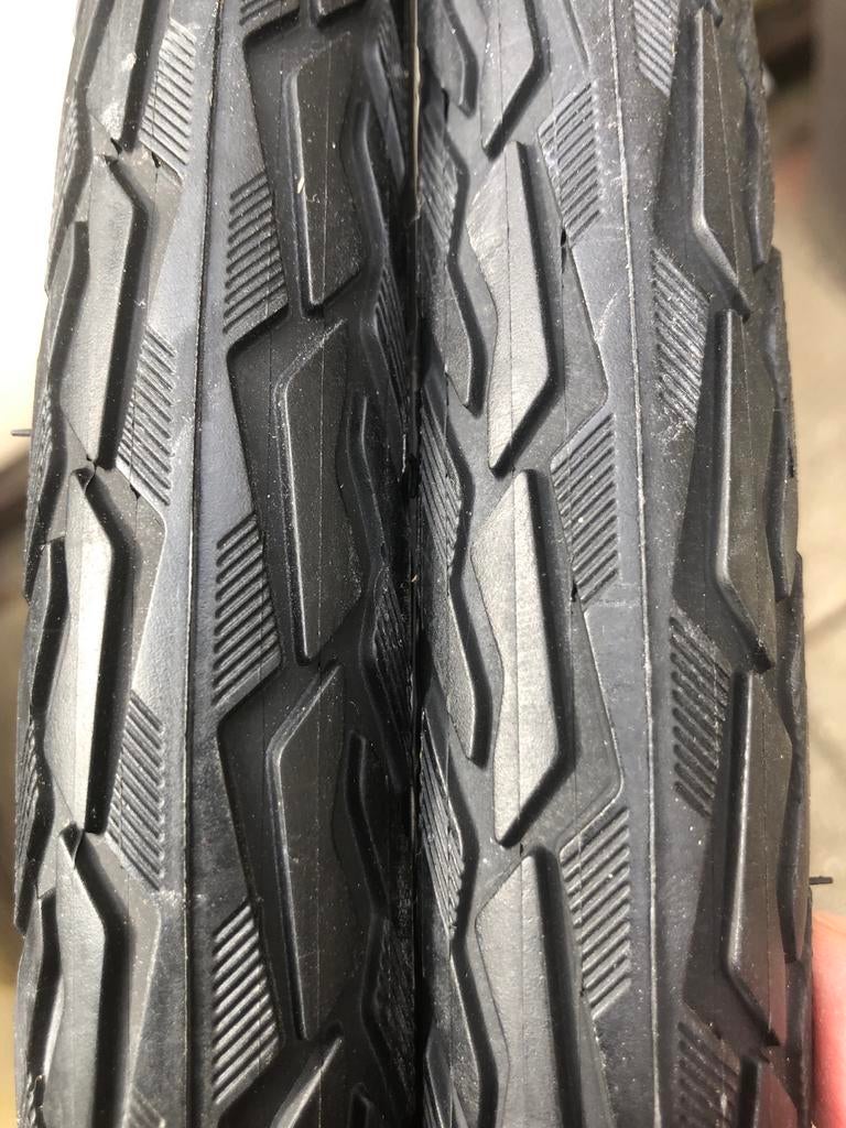 2 Nieuwe CST Xpedium One fietsbanden met reflectie 40-635, Band, Nieuw, Ophalen of Verzenden, Rubber