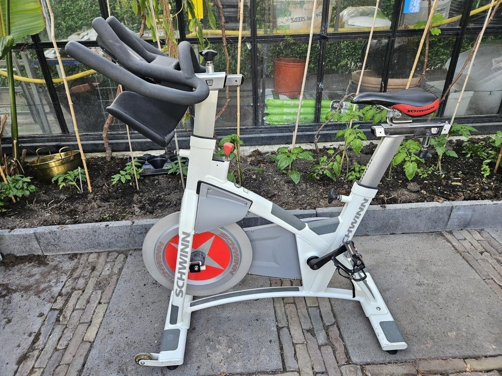 Schwinn Spinningfiets met draaiknop weerstand, Ophalen