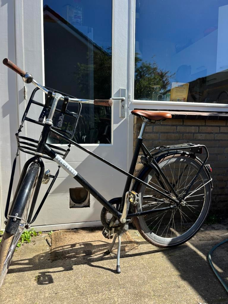 Zwarte Veloretti cafe racer 28 inch, Ophalen, Terugtraprem