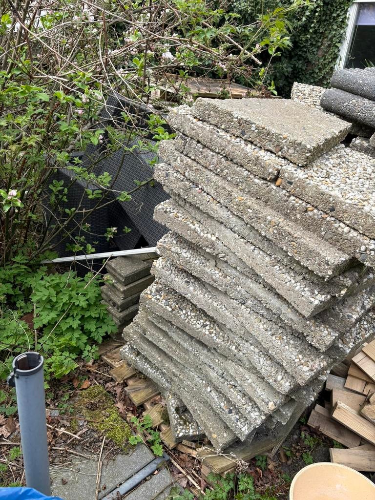 Gratis grindtegels 60x40, Ophalen, Zo goed als nieuw, Beton, Terrastegels