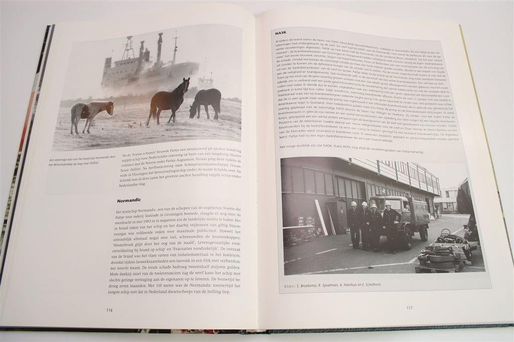 Dwars in het Winschoterdiep — Scheepswerf Pattje 1778-1998, Ophalen of Verzenden, Gelezen