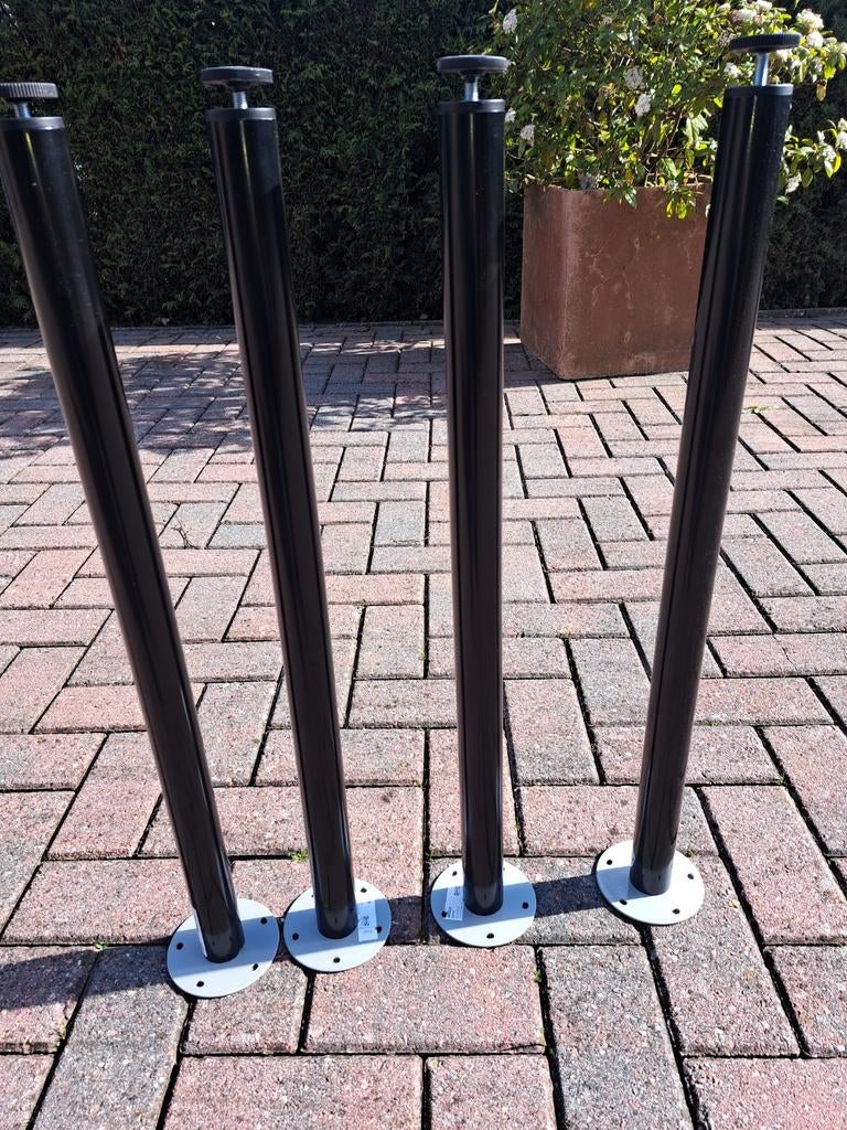 Set van 4 zwarte metalen tafelpoten, Ophalen, Tafelpoot, Gebruikt, 50 tot 100 cm