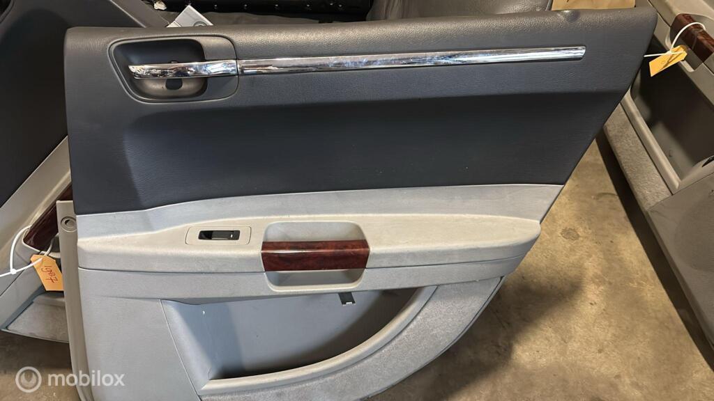 Deurpaneel rechtsachter 4-deurs Chrysler 300C ('04-'11), Gebruikt, Crysler, Chrysler, Ophalen of Verzenden