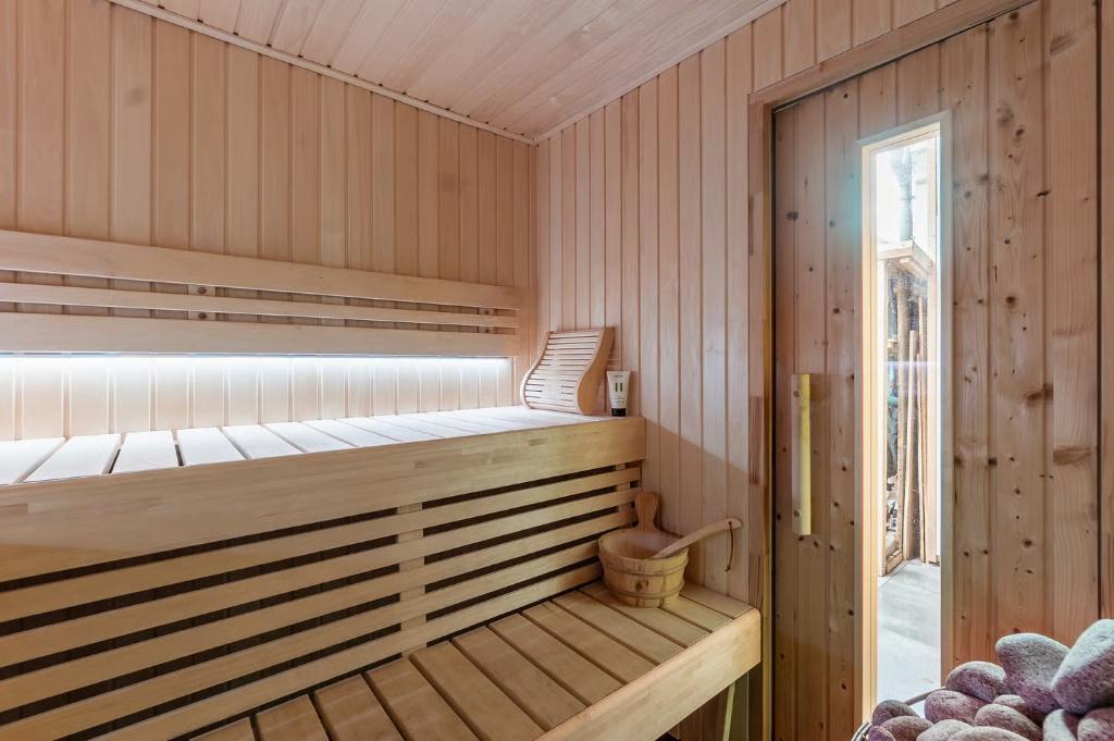 Houten sauna deur met raam, Ophalen, Gebruikt, Fins of Traditioneel, Onderdelen